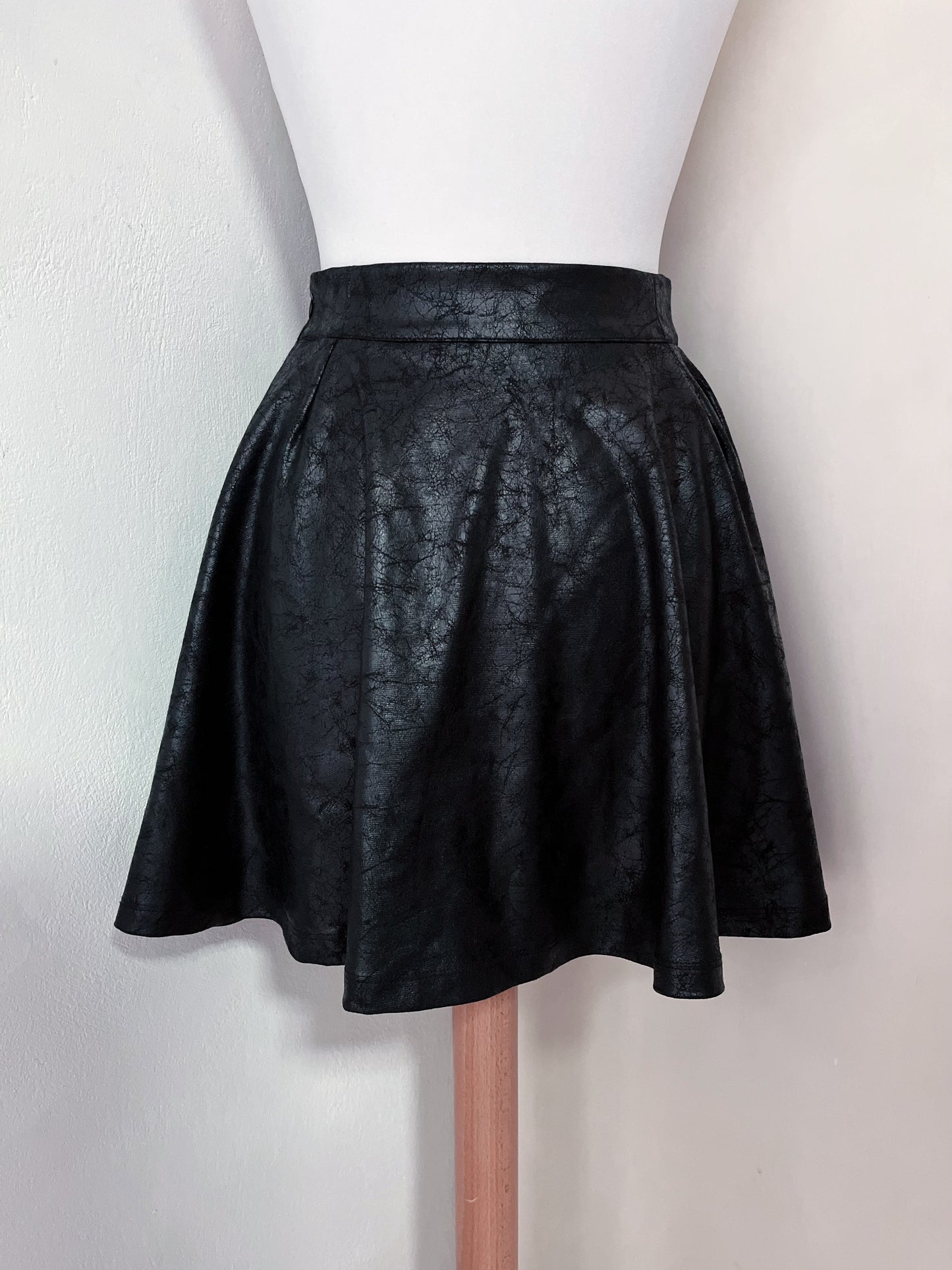 Gothic black faux leather beaded skirt 🦇