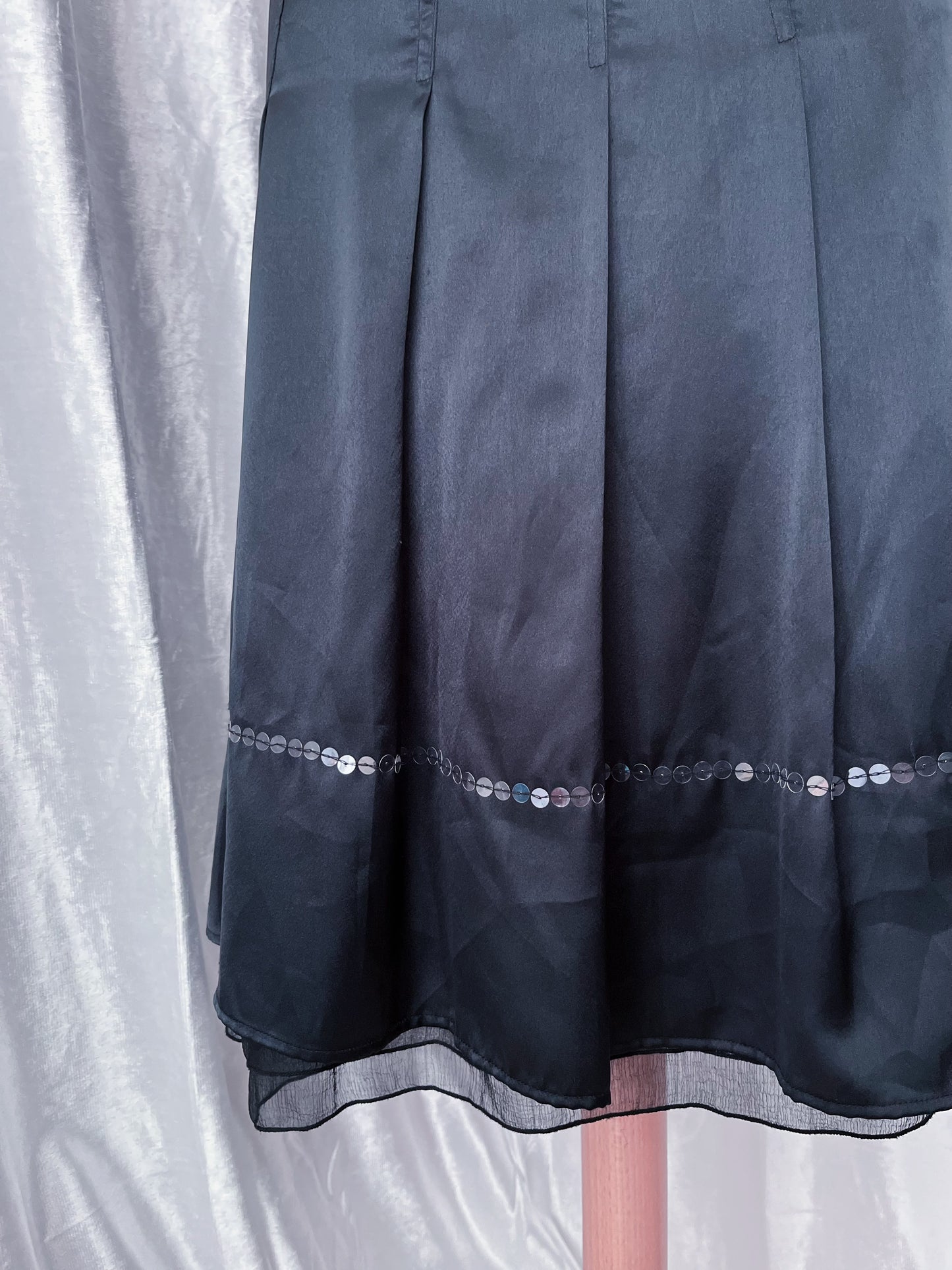 Whimsy black midi skirt with sequin & tulle detail 🕸️