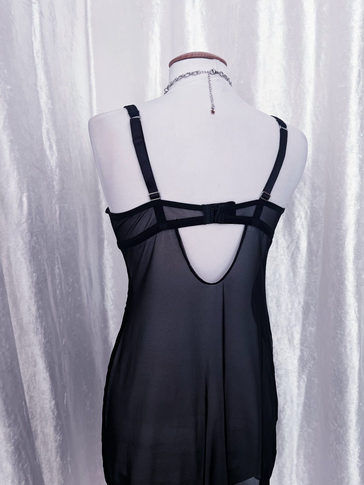 Stunning mesh & lace babydoll 🦋