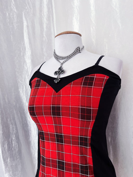 Iconic Melrose emo plaid top β€οΈ