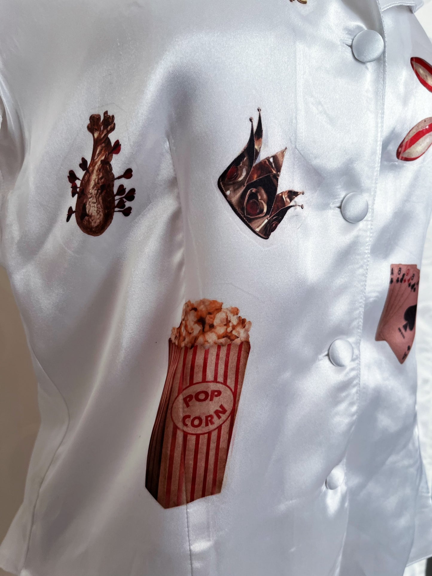 Into The Circus Reworked saten shirt ♦️🎪