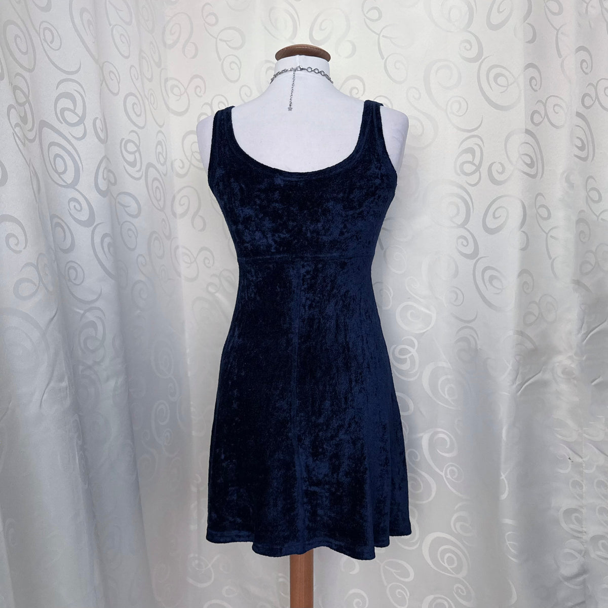 00’s Whimsygoth blueberry blue velvet dress 🫐🦋