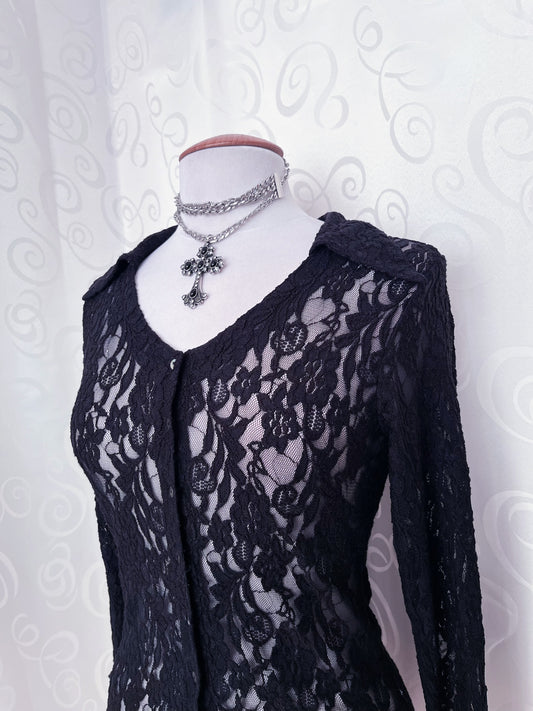 00โs Witchy lacey shirt with pointy details ๐ท๏ธ๐ฆ