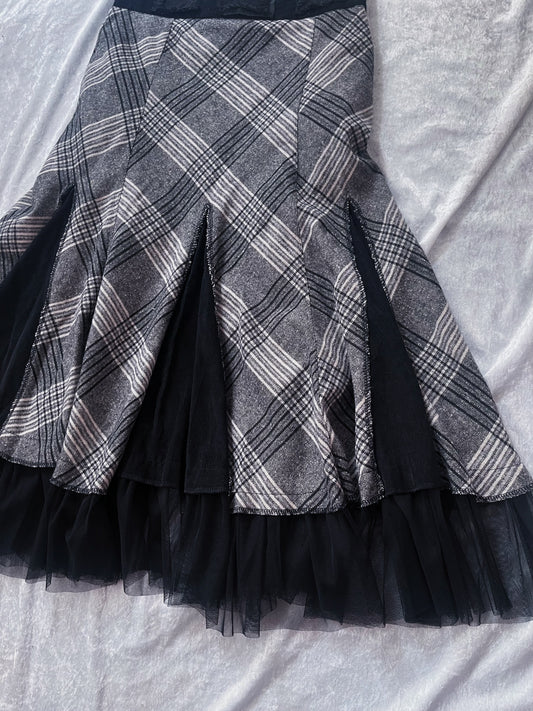 00βs witchy/mermaid tartan grey cotton skirt with tulle details π€