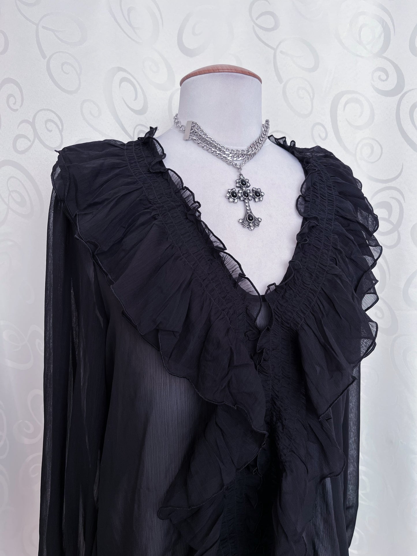 Gothic/Jirai Kei ruffle mesh shirt 🌀✨
