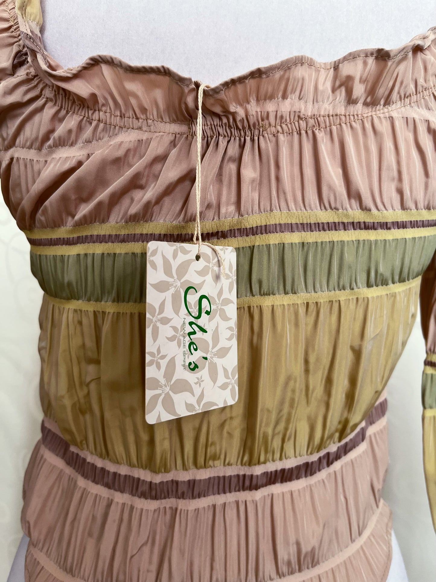 00βs deadstock colorful coquette shirt that closes with metal hooks ππ