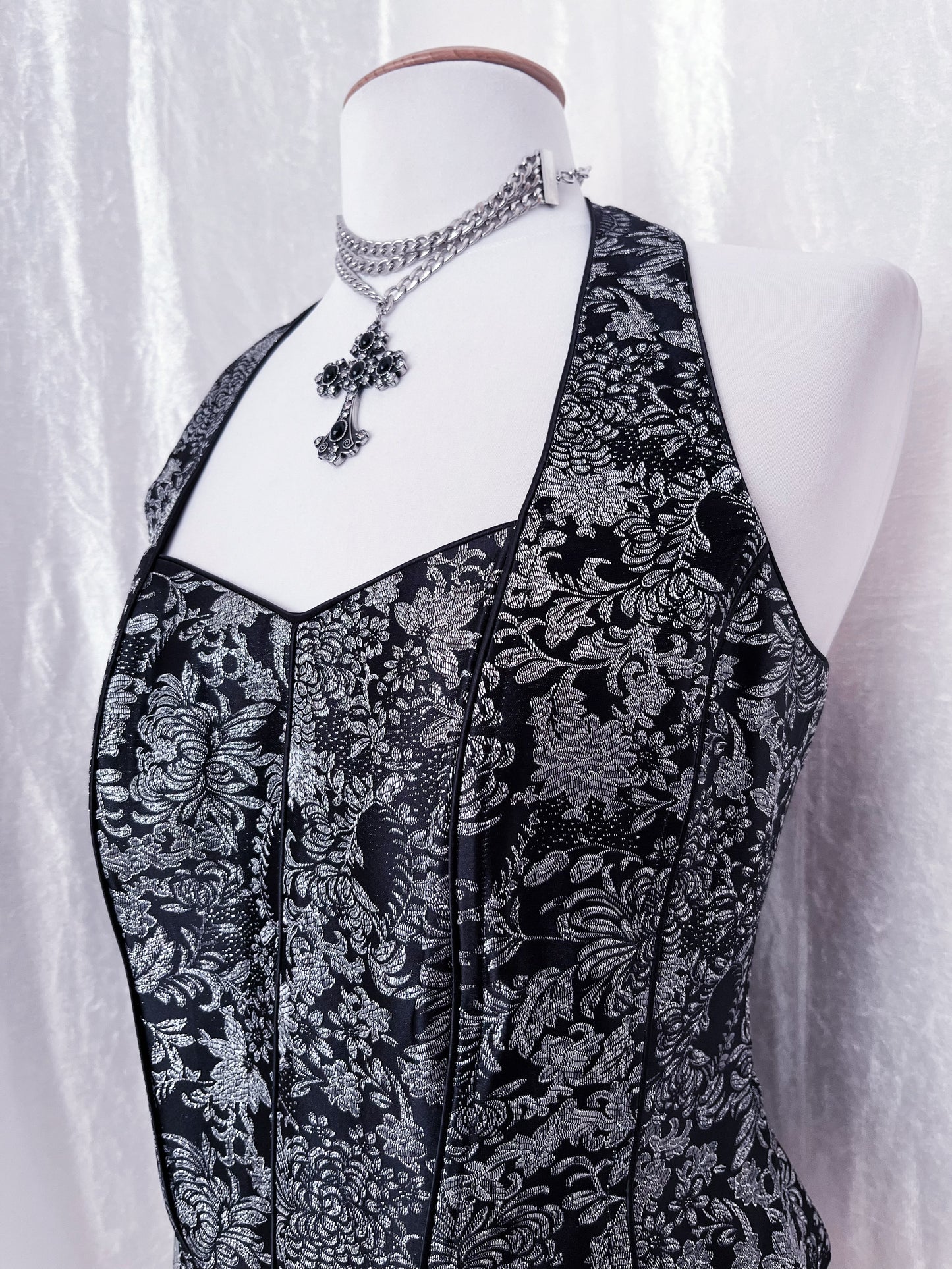 Gothic halter silver corset with lace-up detail 🩶🦇