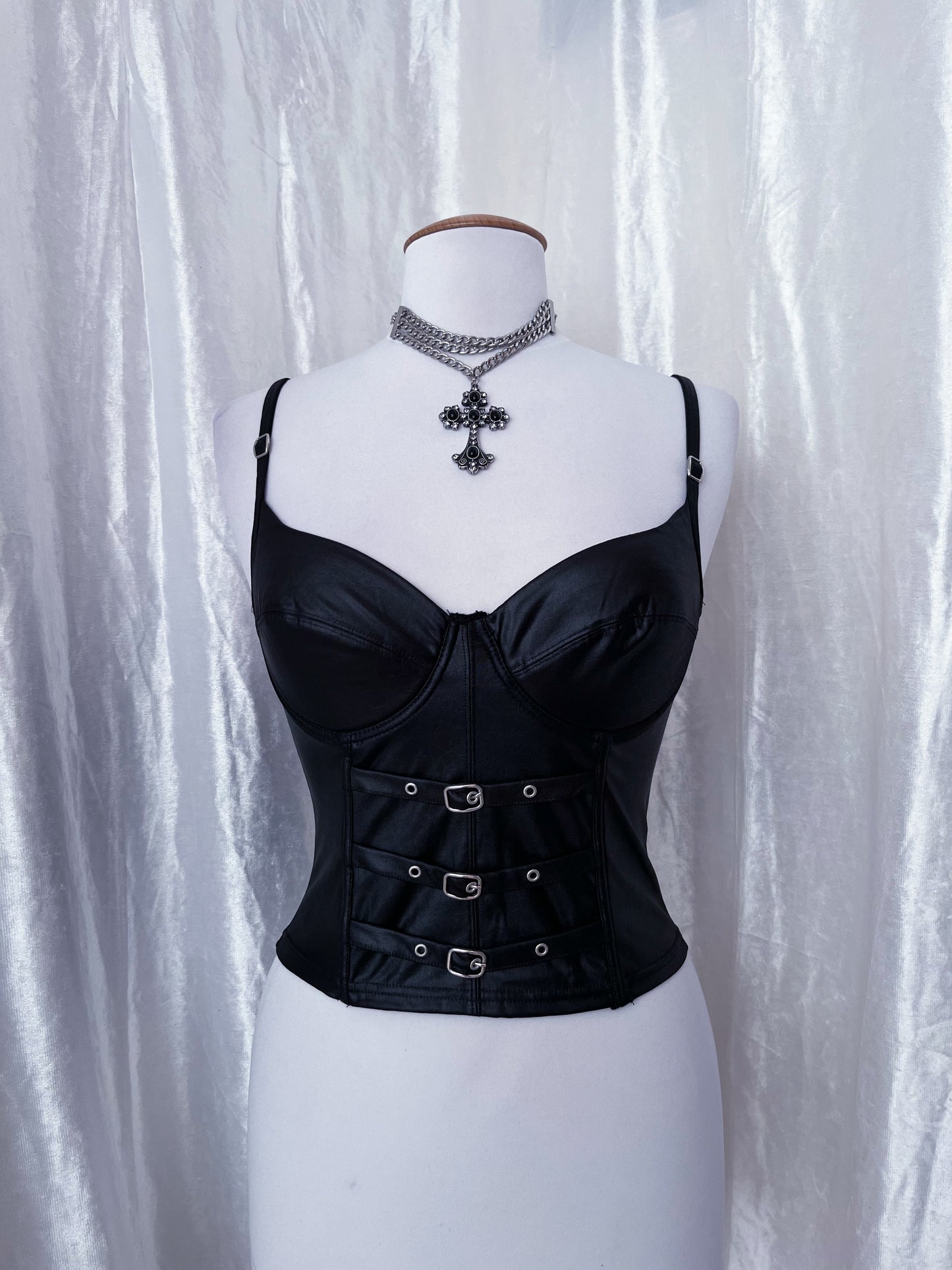 Hot alternative faux leather corset top 🖤