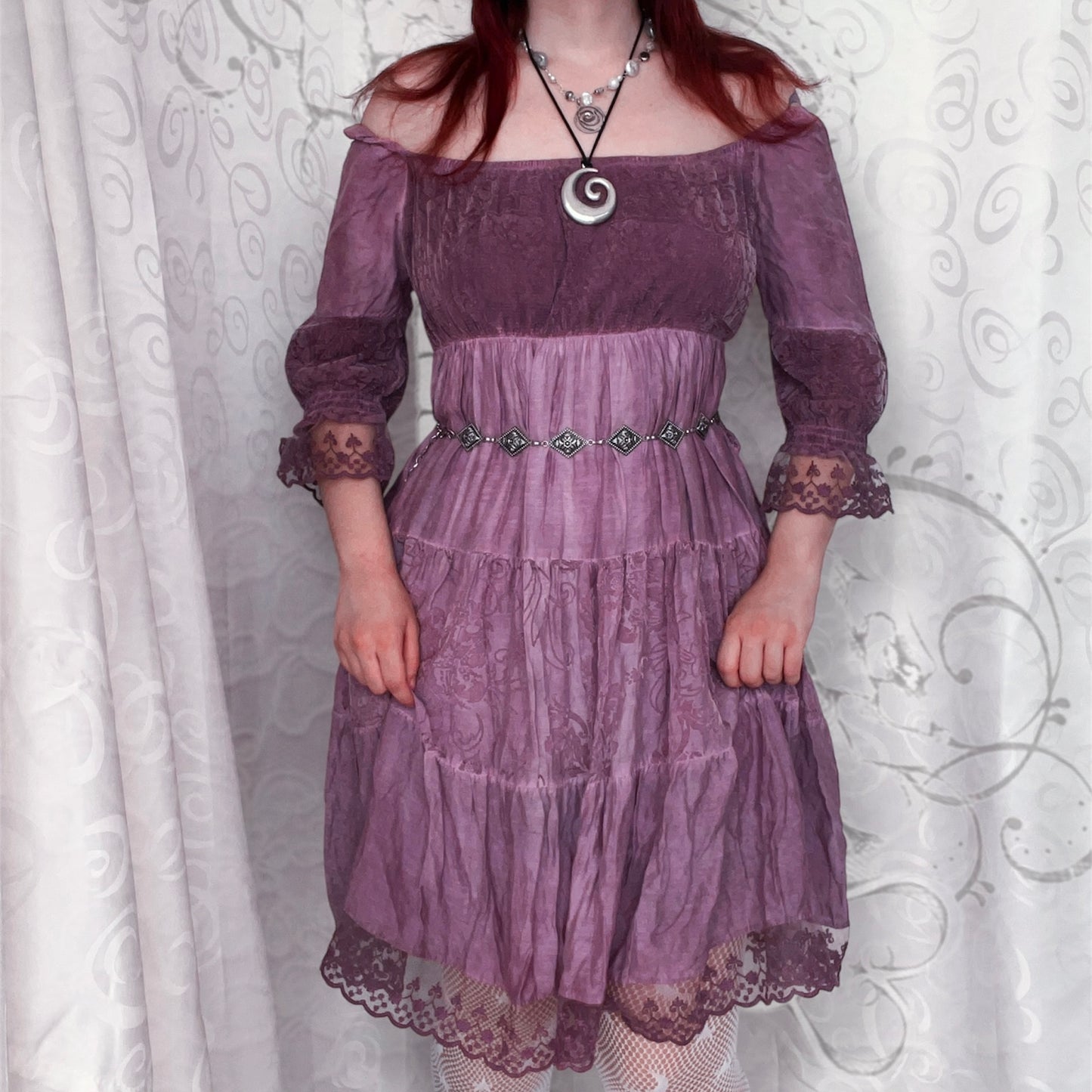 Beautiful whimsy medieval style rose off-shoulder dress 🎀🗡️