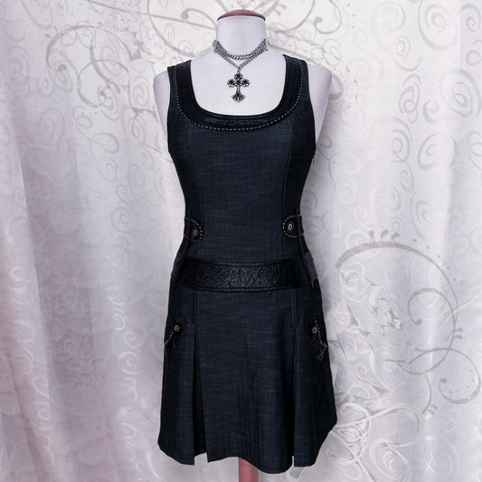 00โs iconic twee x office siren dress with faux leather & button details ๐ง๐ป๐