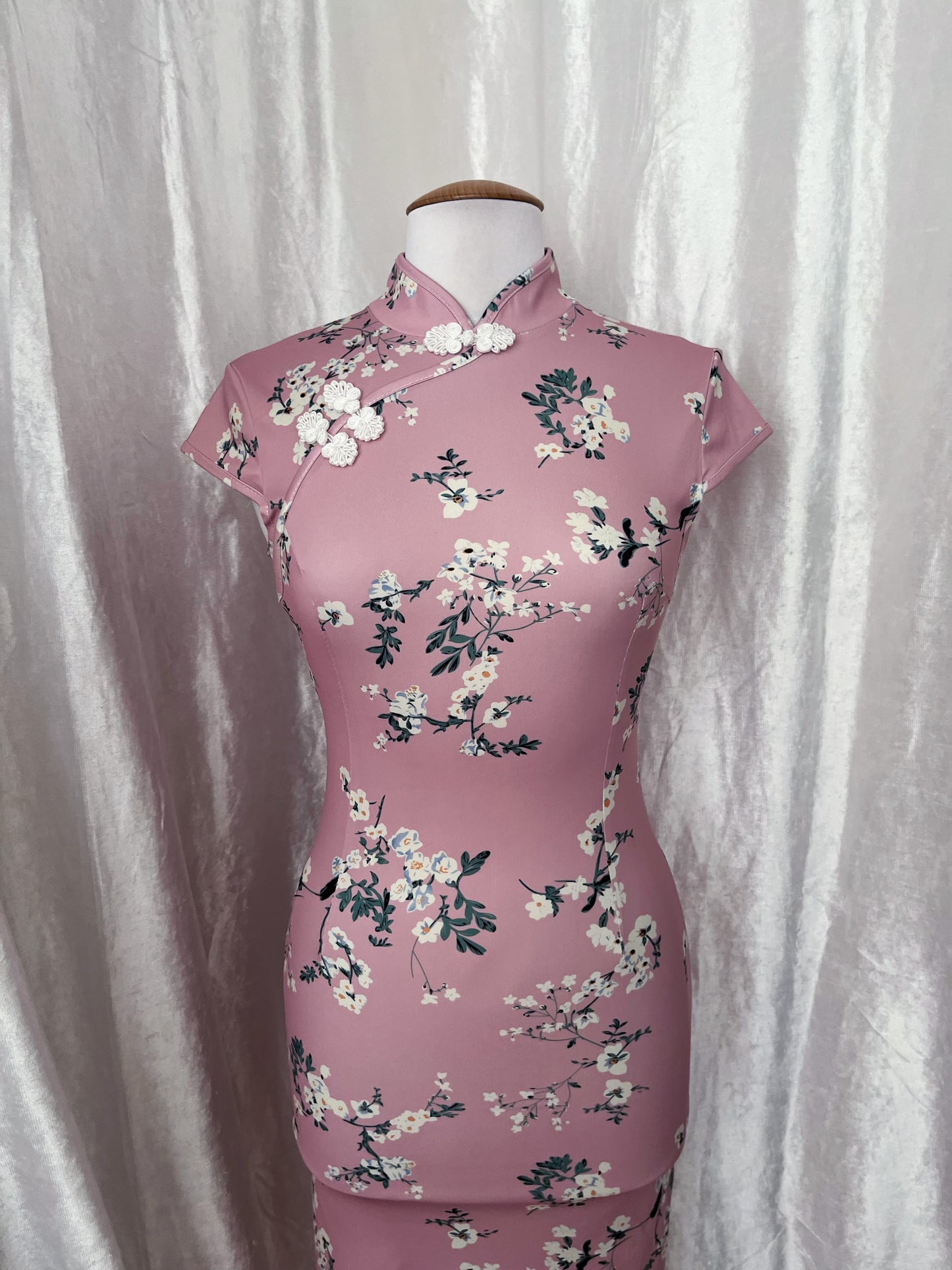 Chinese modern pink Qipao dress ππ