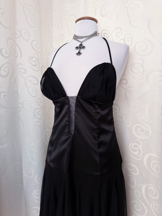 00’s Gothic witchy black dress with tulle pointy skirt 🦇🌀