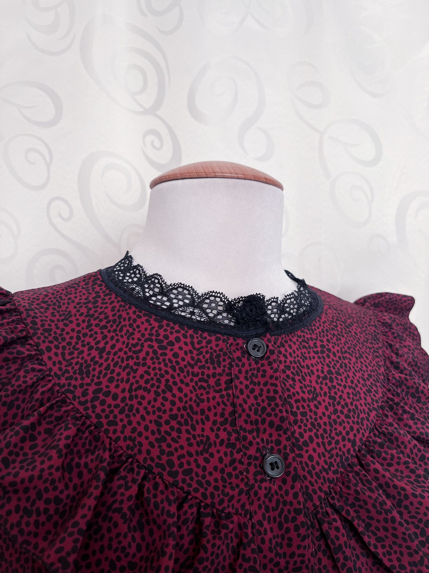 Gothic lolita / Jirai kei burgundy dress with leopard print ✝️