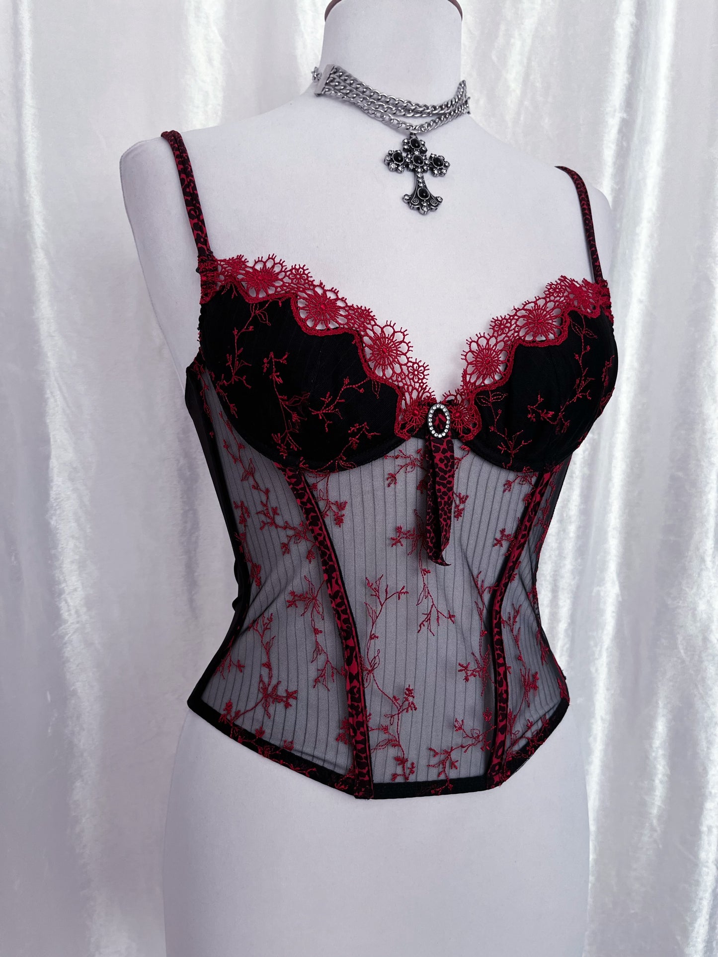 00’s alternative mesh corset top with animal print & embroidered details 🐾💋