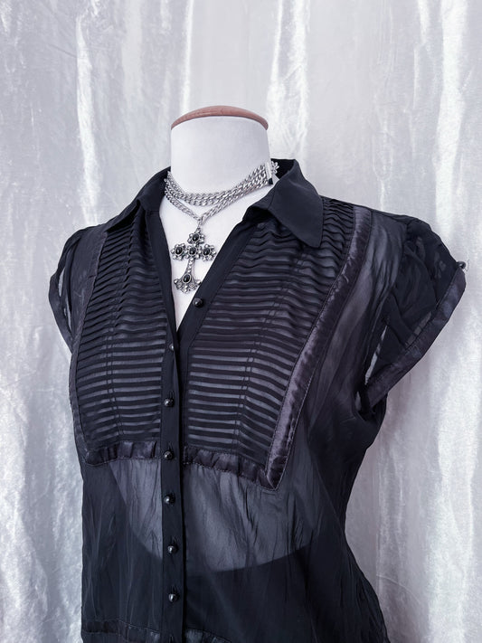 00’s dark coquette mesh top 🕷️