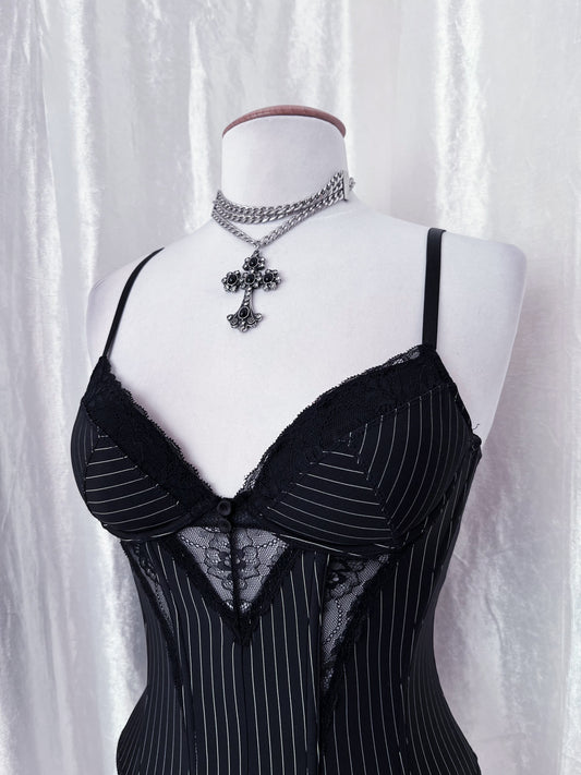 Old H&M striped corset top π Gives off Jack Skellington vibes