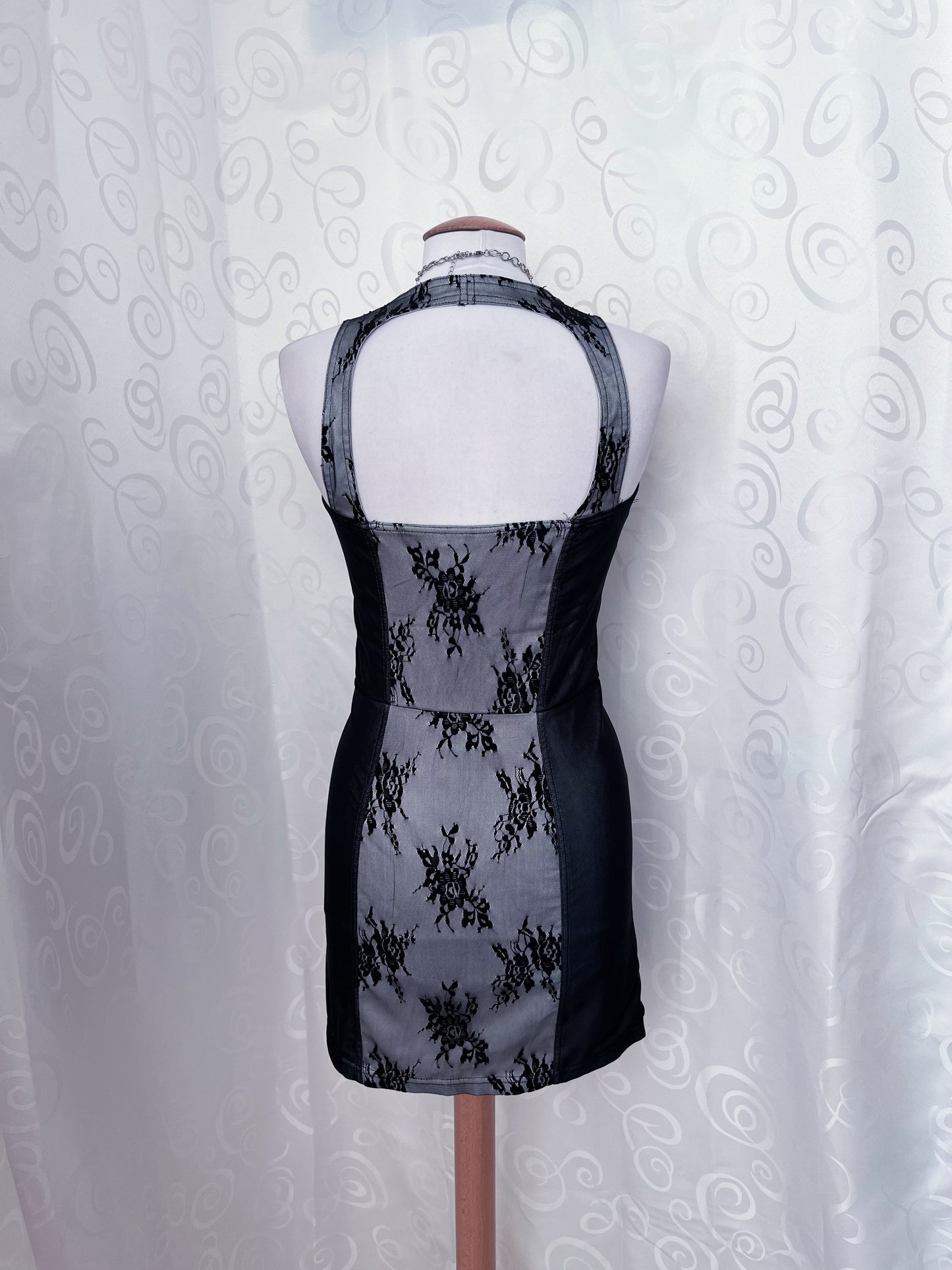 Hot gothic zip-up fitting dress 🦇