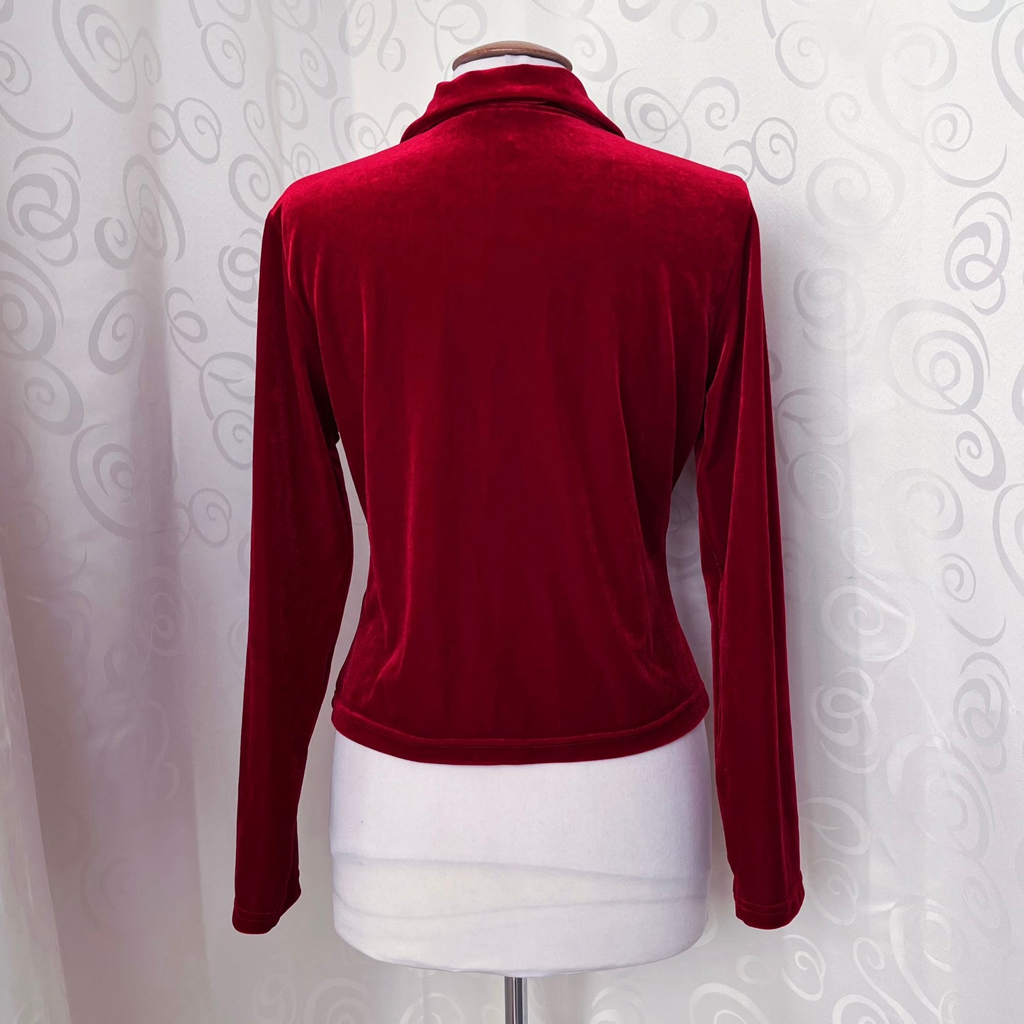 00’s Pimkie velvet red shirt 🫀