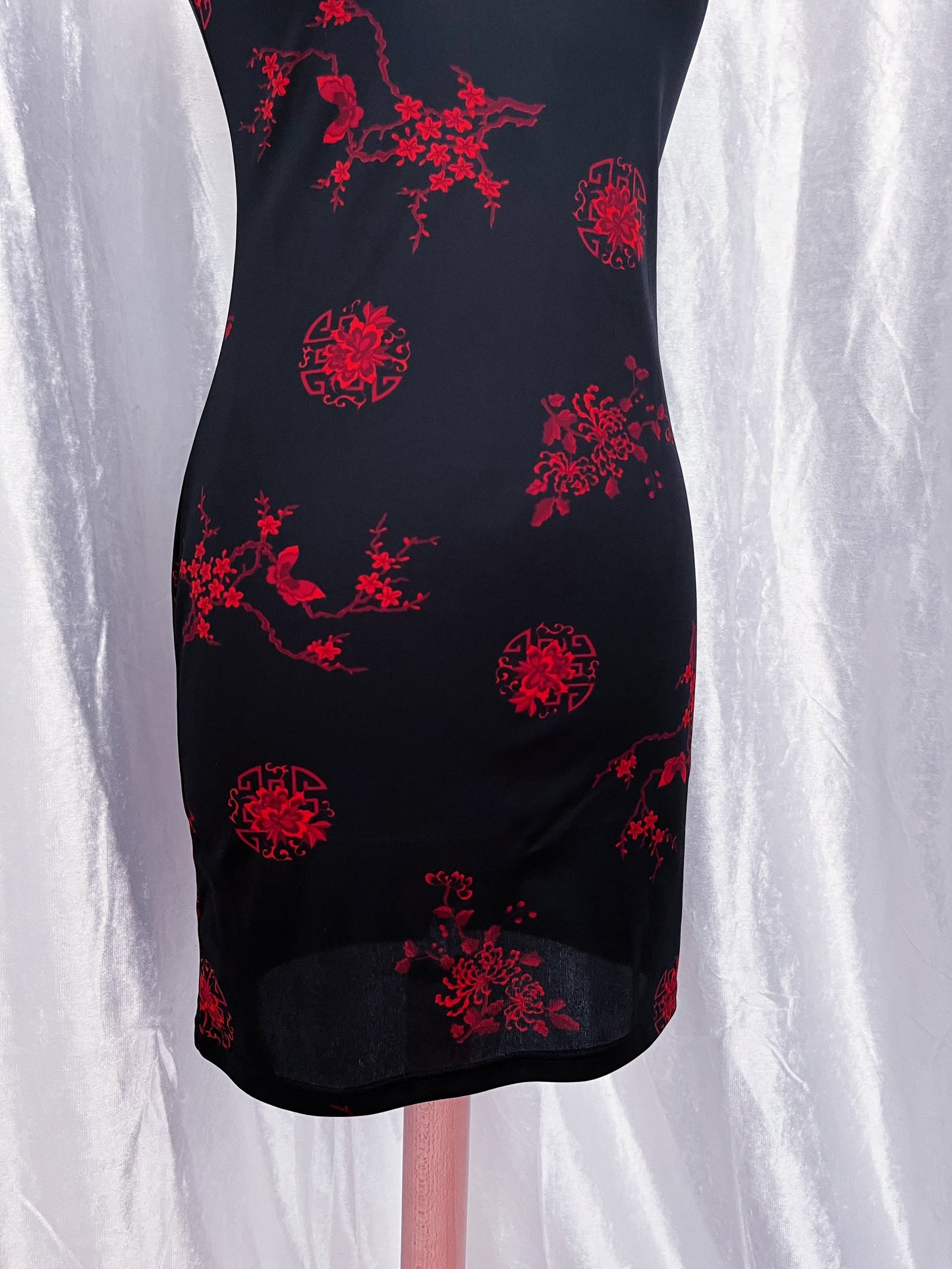 Pimkie asian Qipao style dress with red print details 🐉
