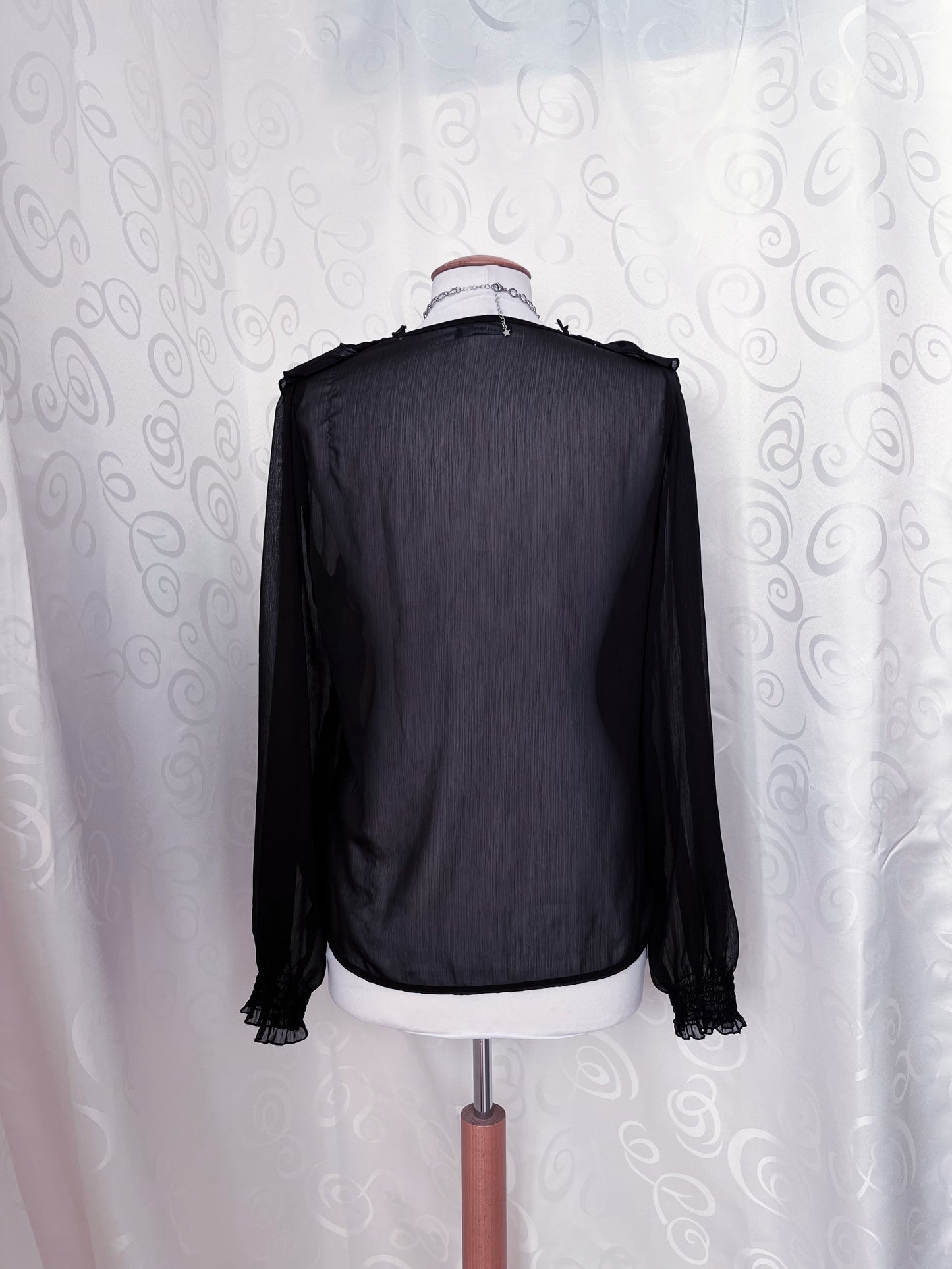 Gothic/Jirai Kei ruffle mesh shirt 🌀✨