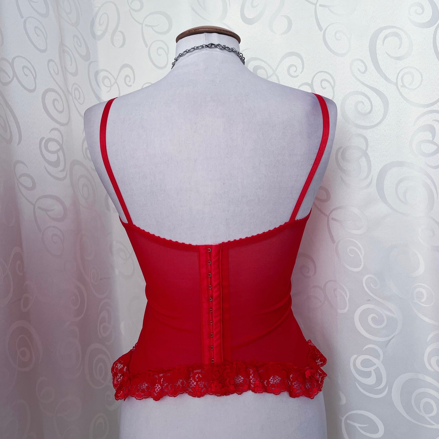 00’s coquette red corset top with key charm detail ❤️🗝️