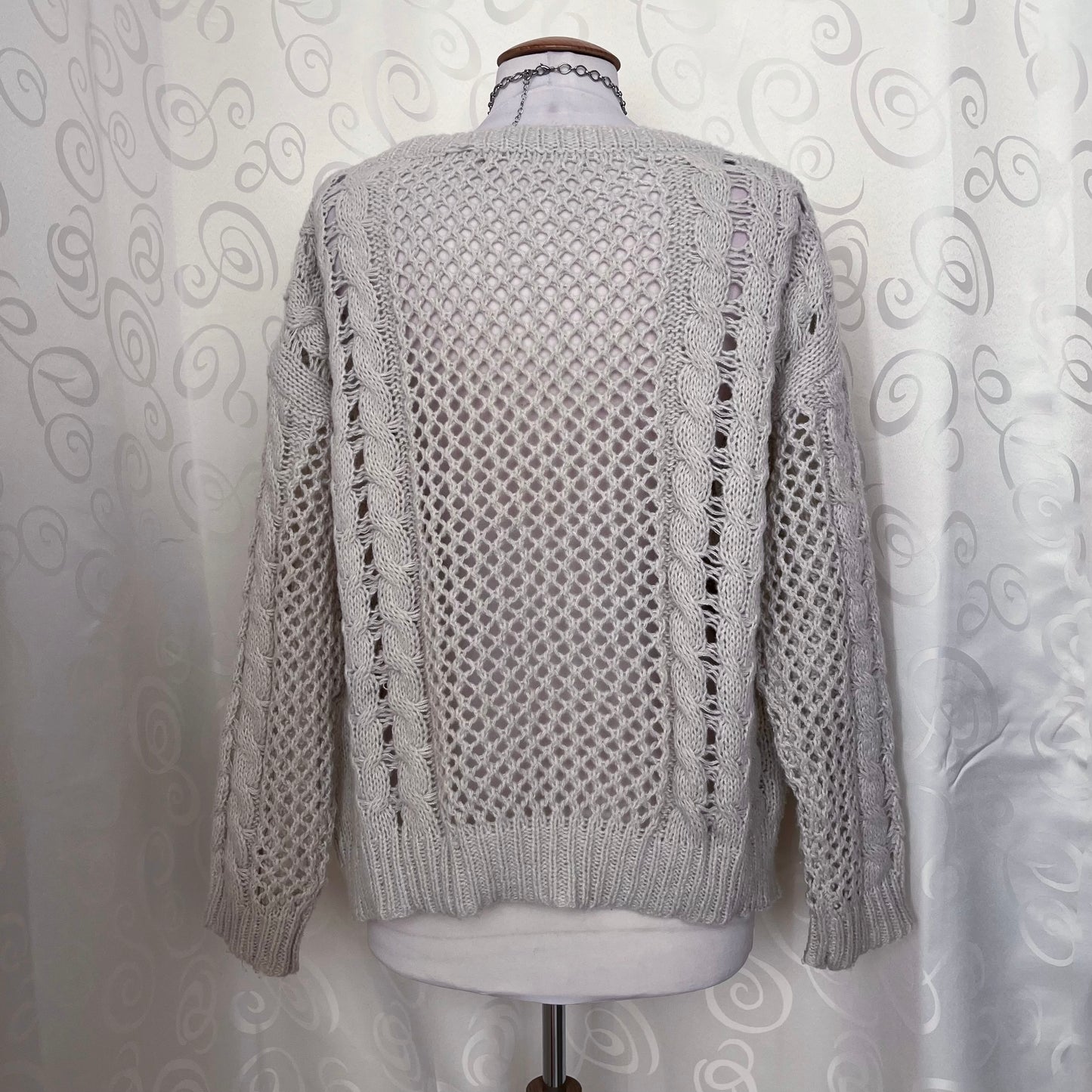 Modern Alt skull knit 💀