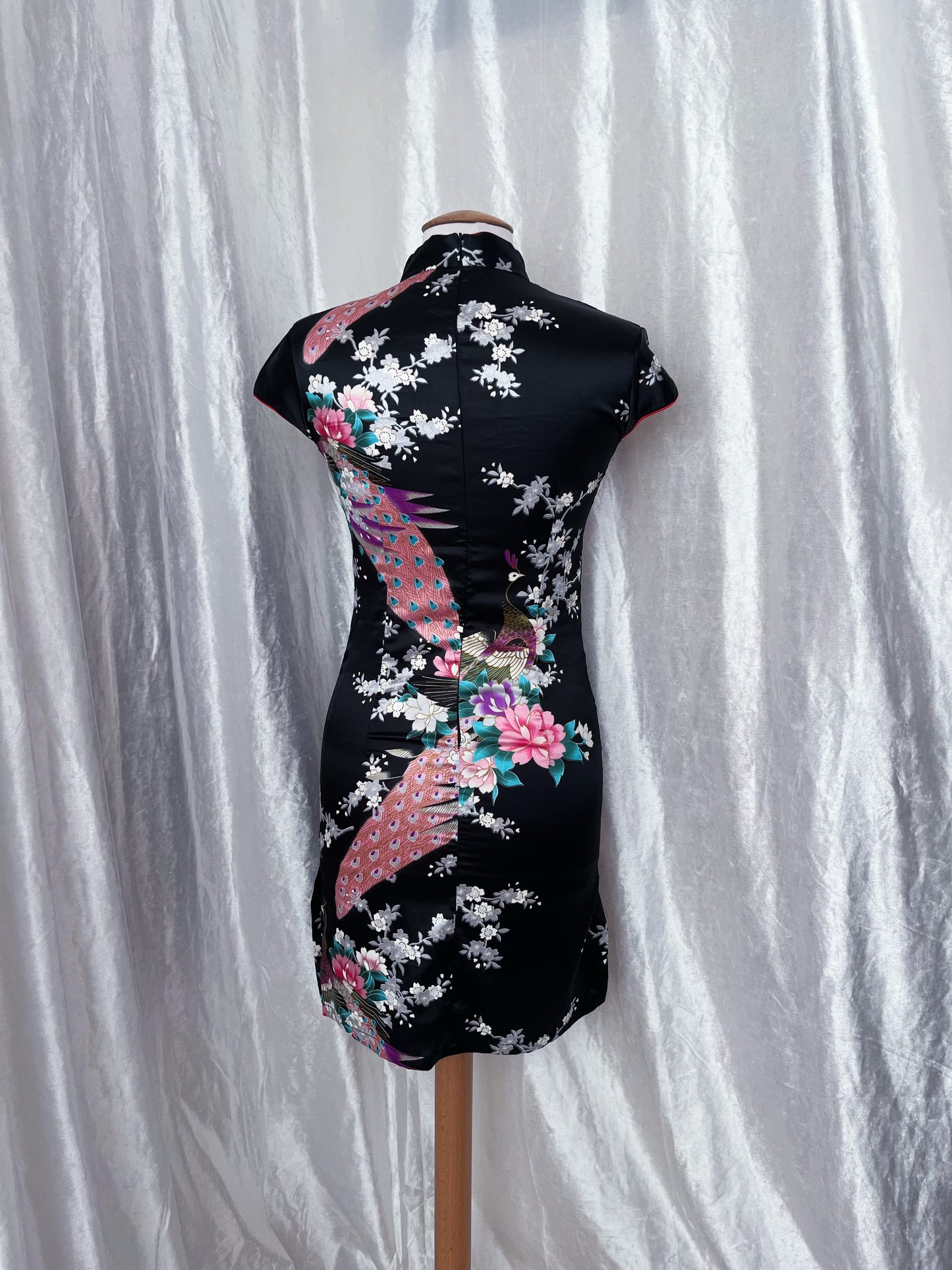 Modern black peacock Qipao dress 🍥