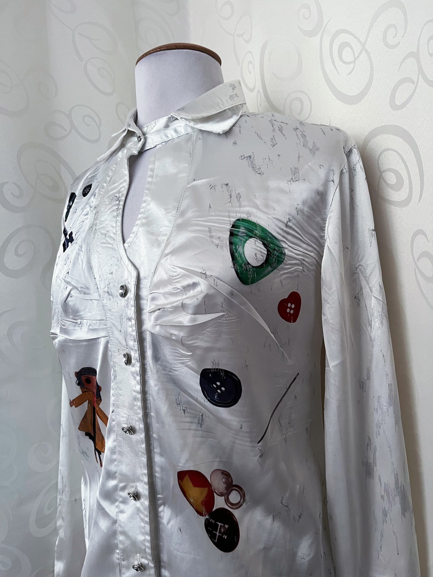 Other World Reworked 00's saten shirt with embossed details 🪡🧵