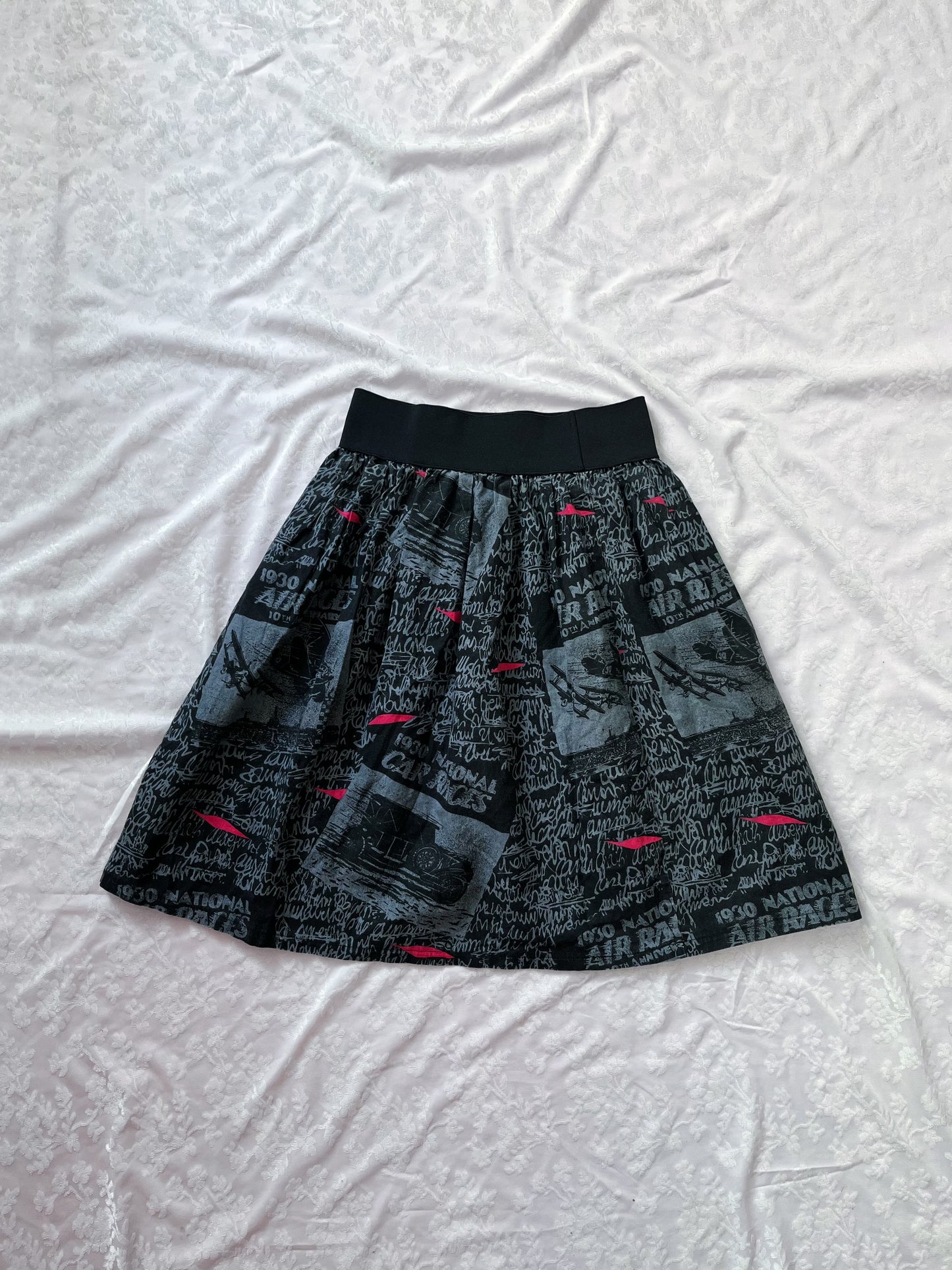Iconic graphic skirt