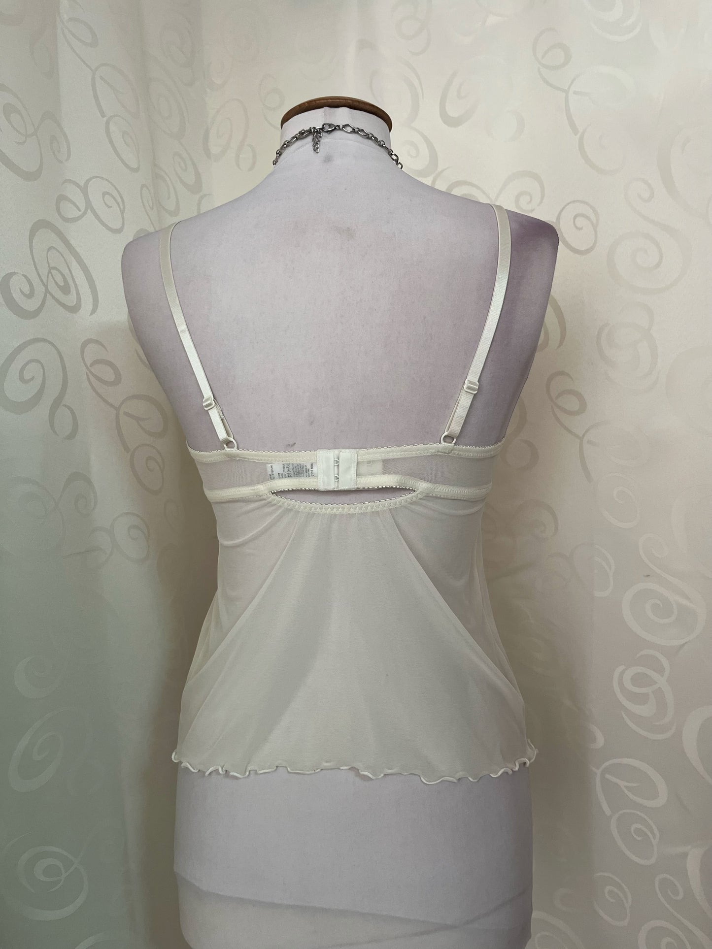 Angelic creamy bustier with embroidered details 🪽