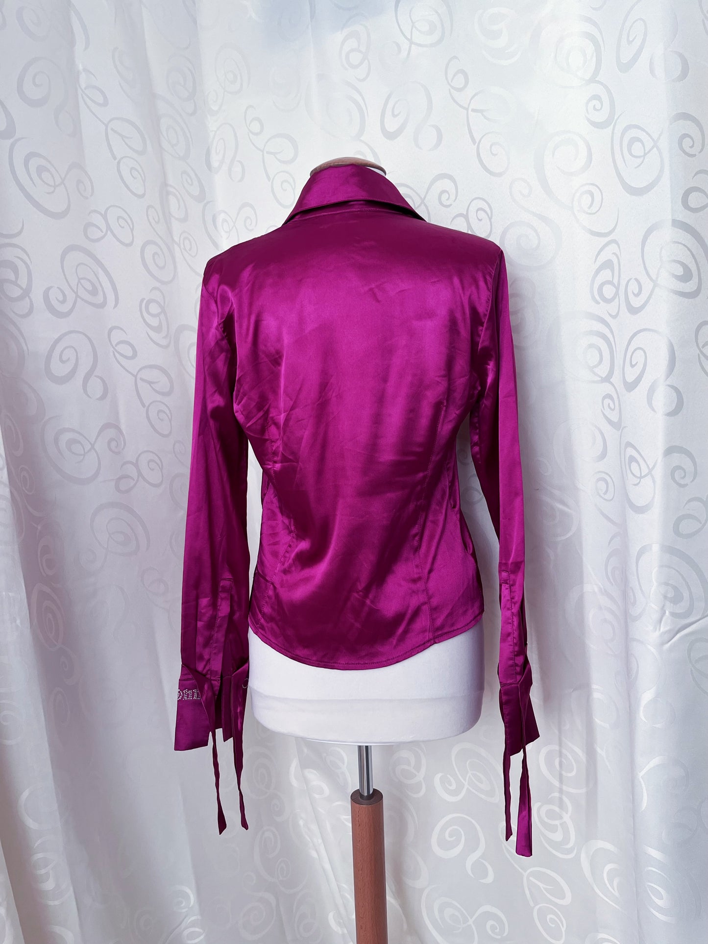 Gothic Jirai Kei magenta satin ruffle shirt 💜💞