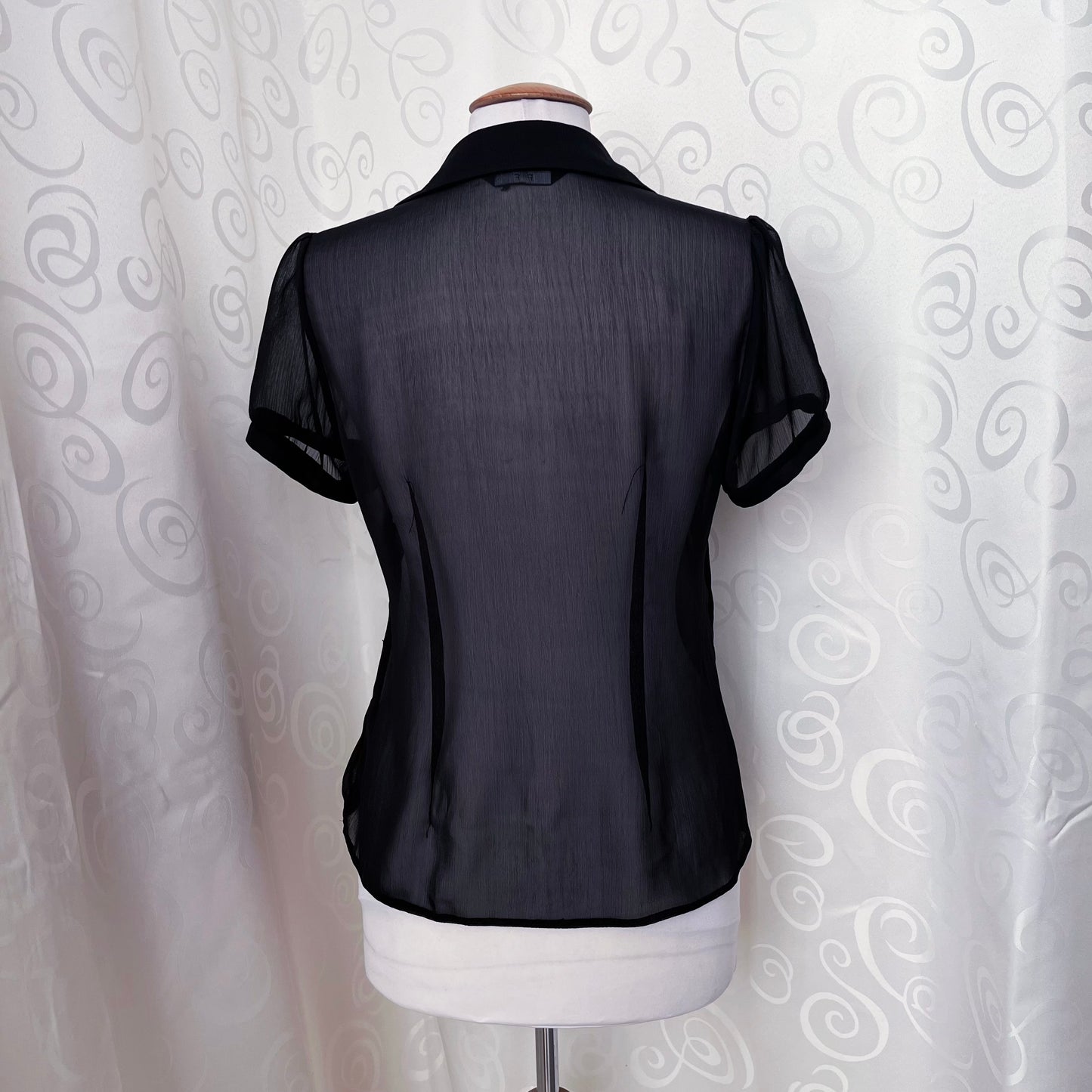 Dark coquette/Gothic mesh shirt 🕷️🎞️