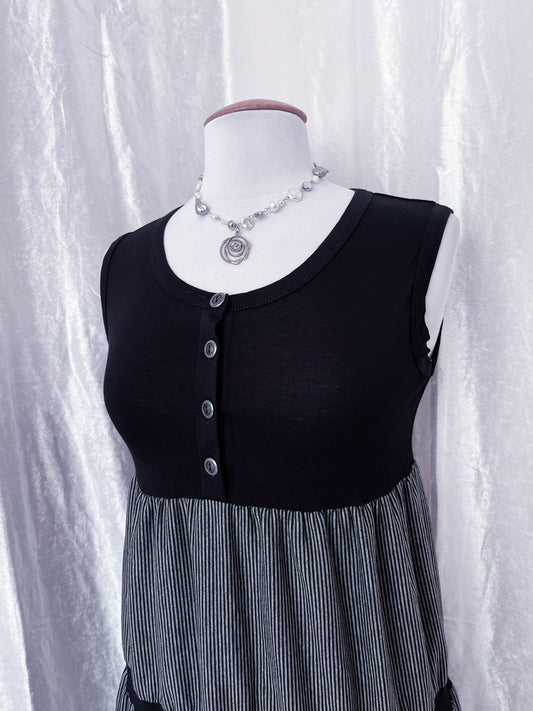 00βs dark coquette / Jirai Kei dress π