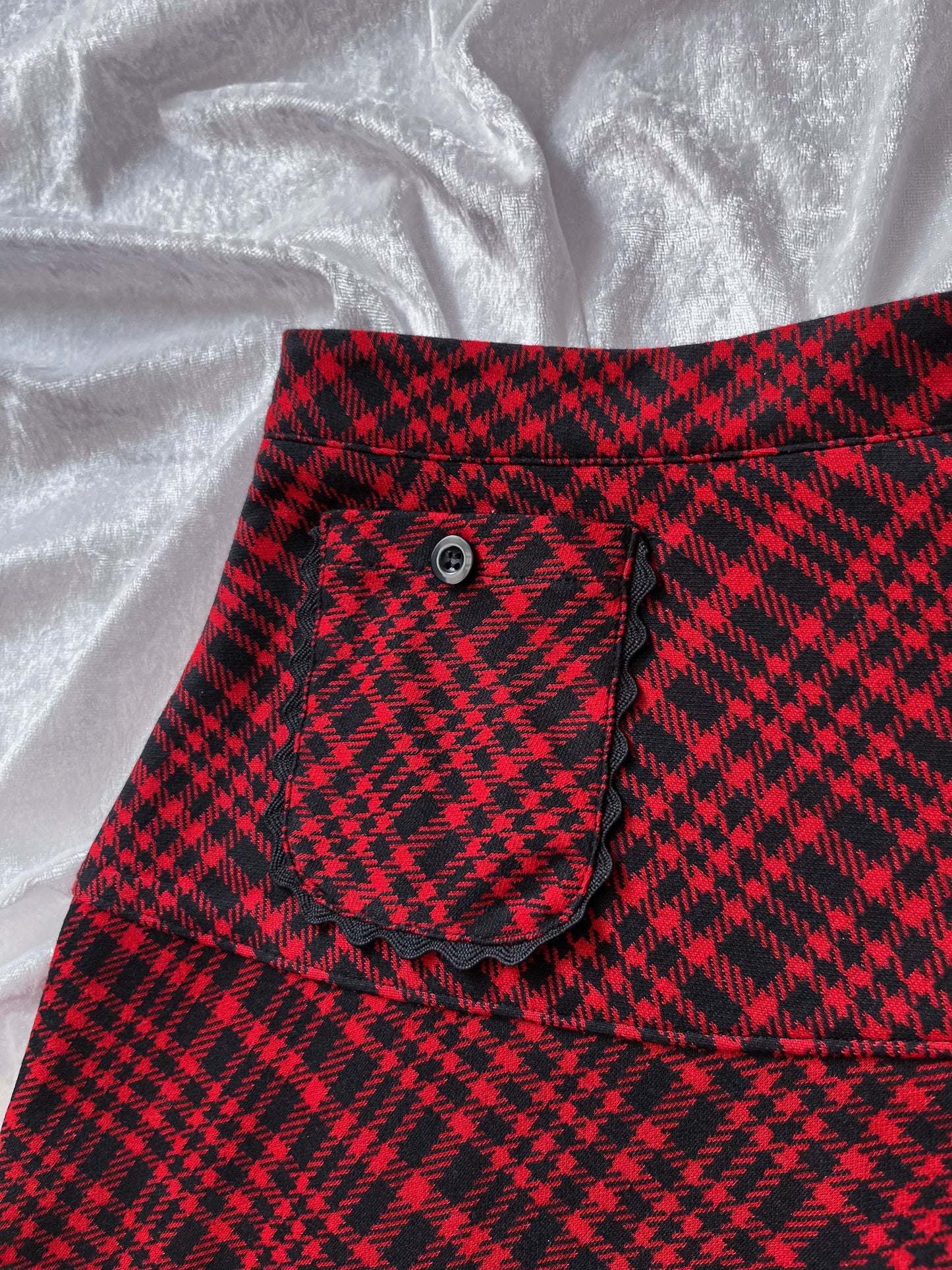 VIVE MARIA Gambling Girl Skirt red allover 🃏
