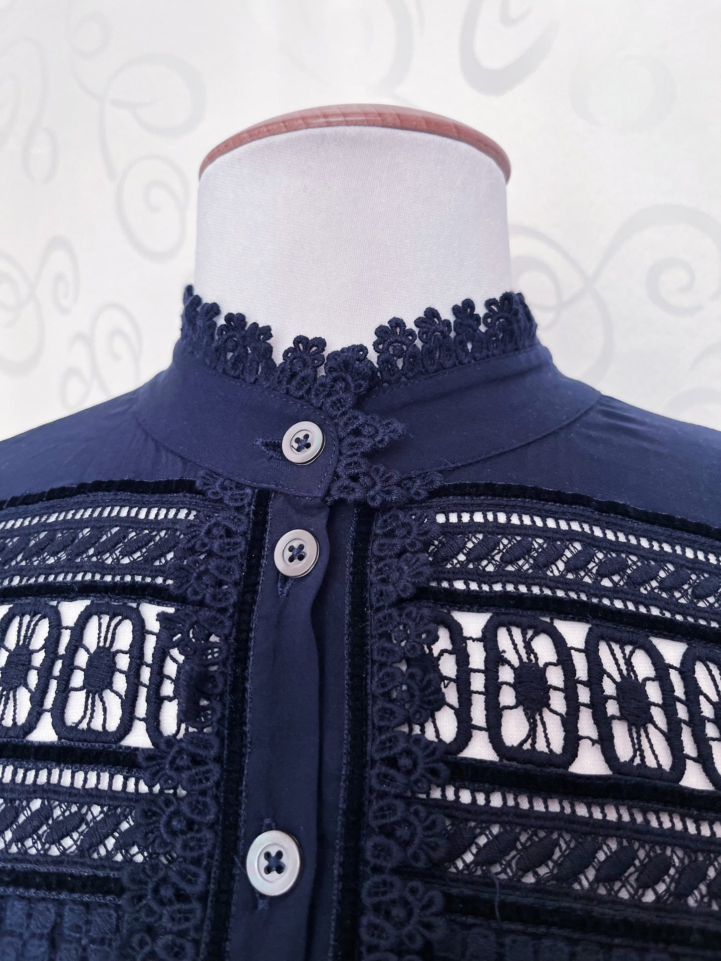 00’s gothic jirai kei navy dress with velvet details 🦇