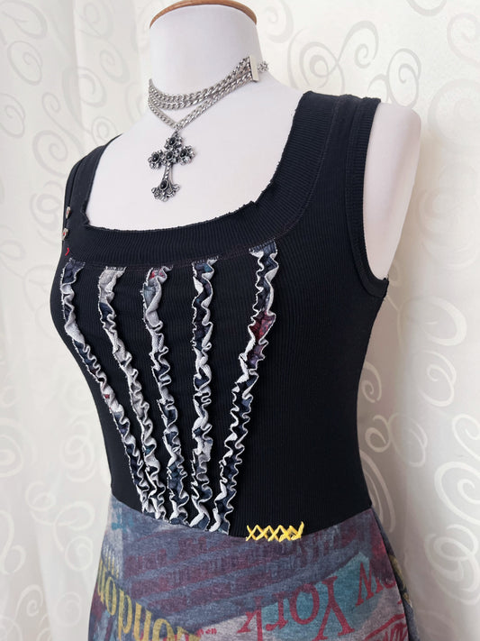 00βs asymmetrical city print dress with ruffle & stitches details ππ