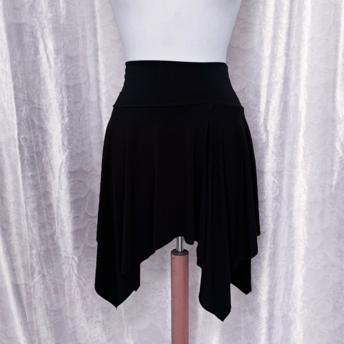Witchy black asymmetrical skirt 🔮