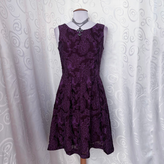 Yessica Whimsygoth purple dress with embossed leaves detail π