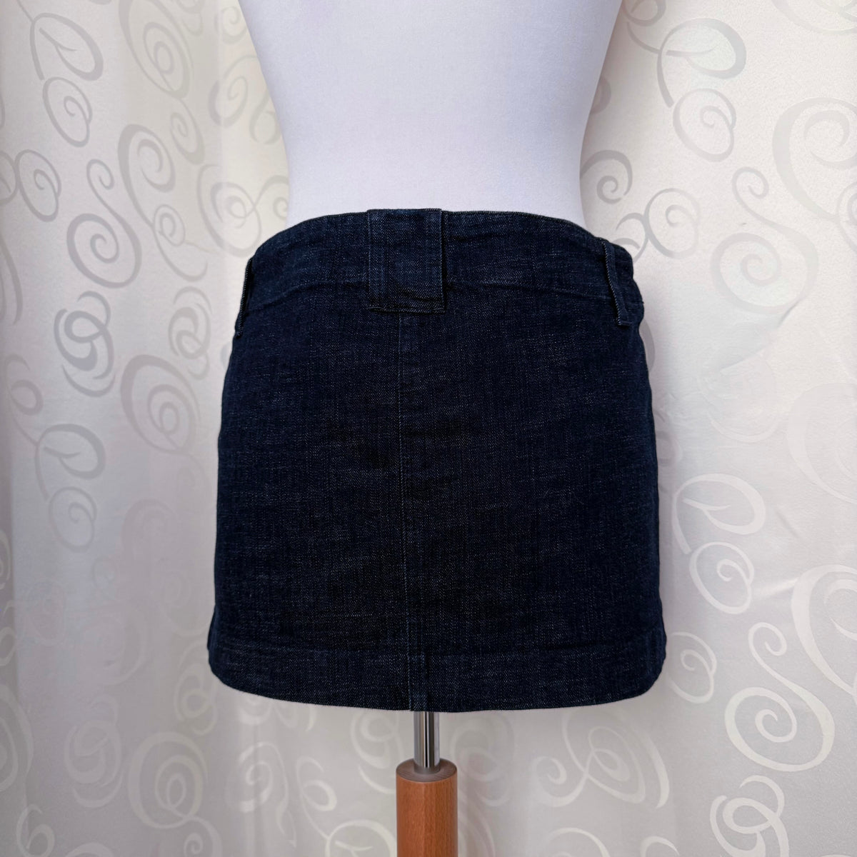 00’s essential denim mini skirt with belt 🌀🦋