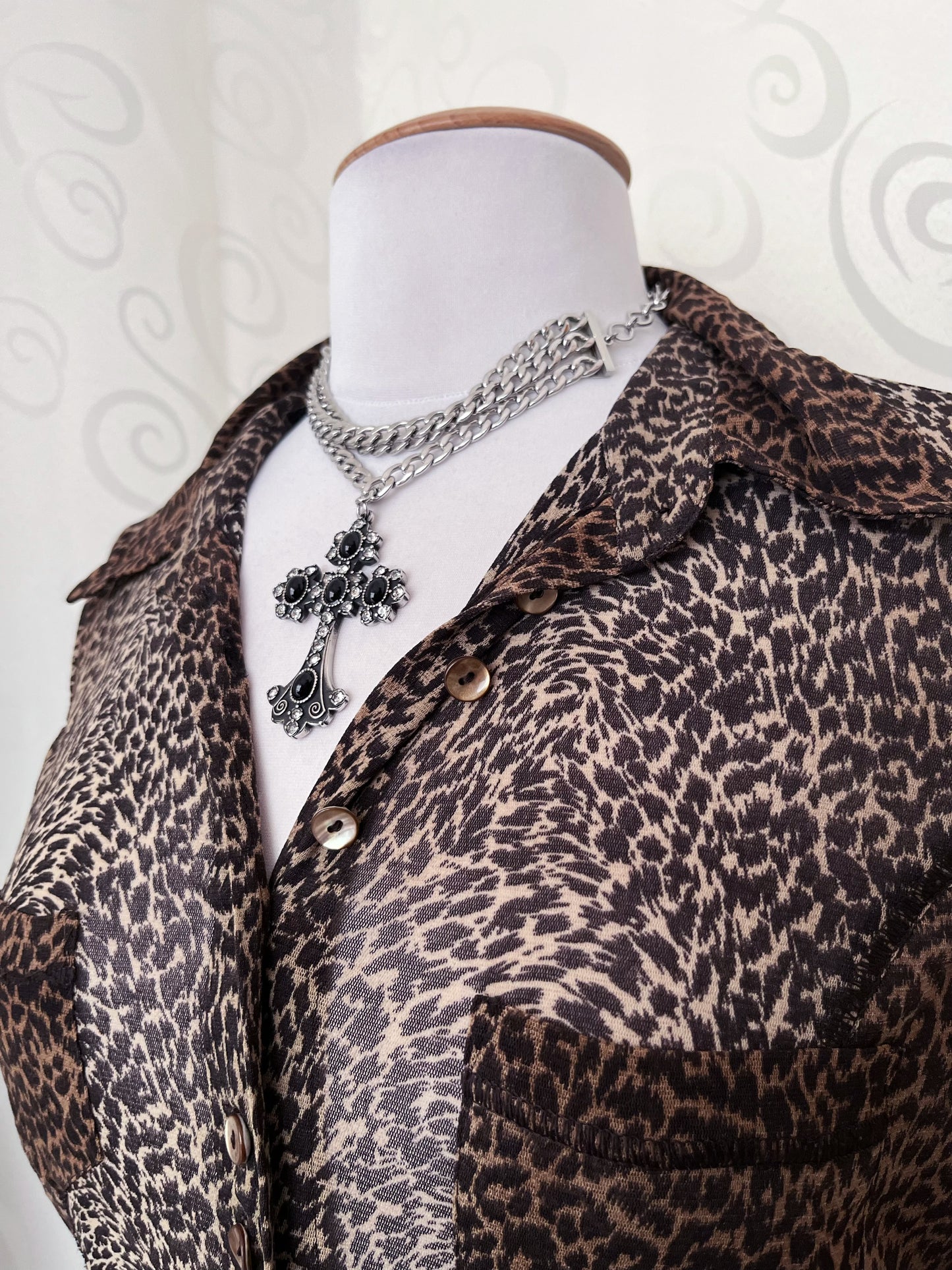 00’s Punk Bonita mesh leopard print shirt 🐆