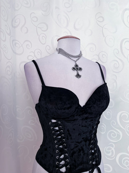 Gothic black velvet corset top with lace-up detail π€π¦