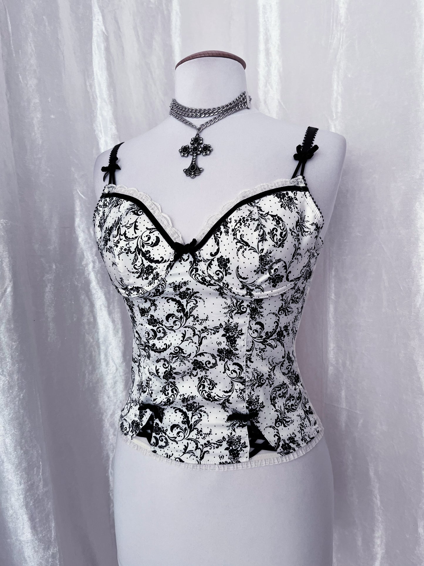 Gothic coquette white corset with black print details 🕷️🎀