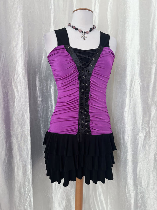 Iconic gothic lace-up pink & black dress π