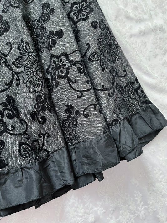 Whimsy goth winter skirt with velvet details