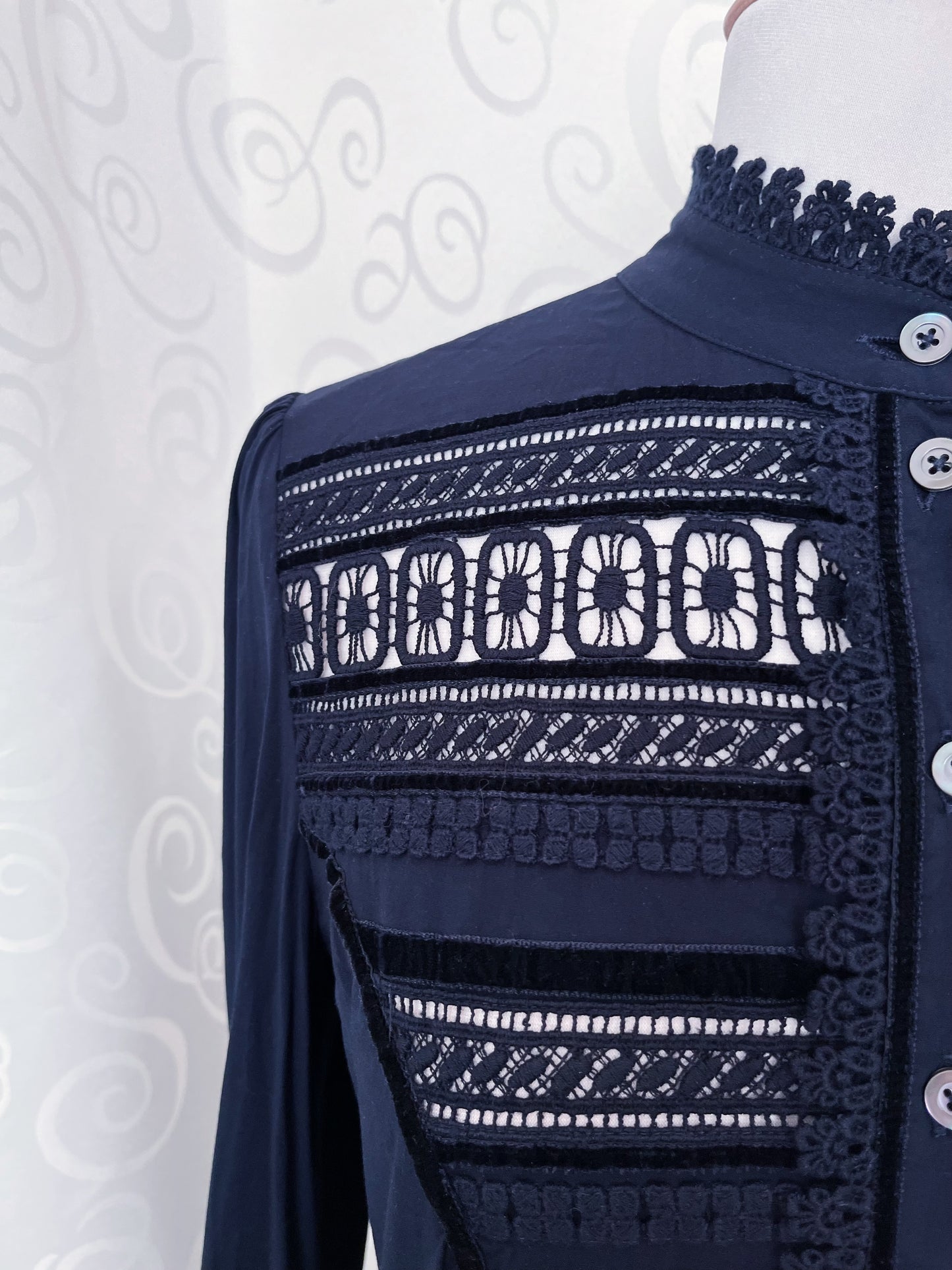 00’s gothic jirai kei navy dress with velvet details 🦇