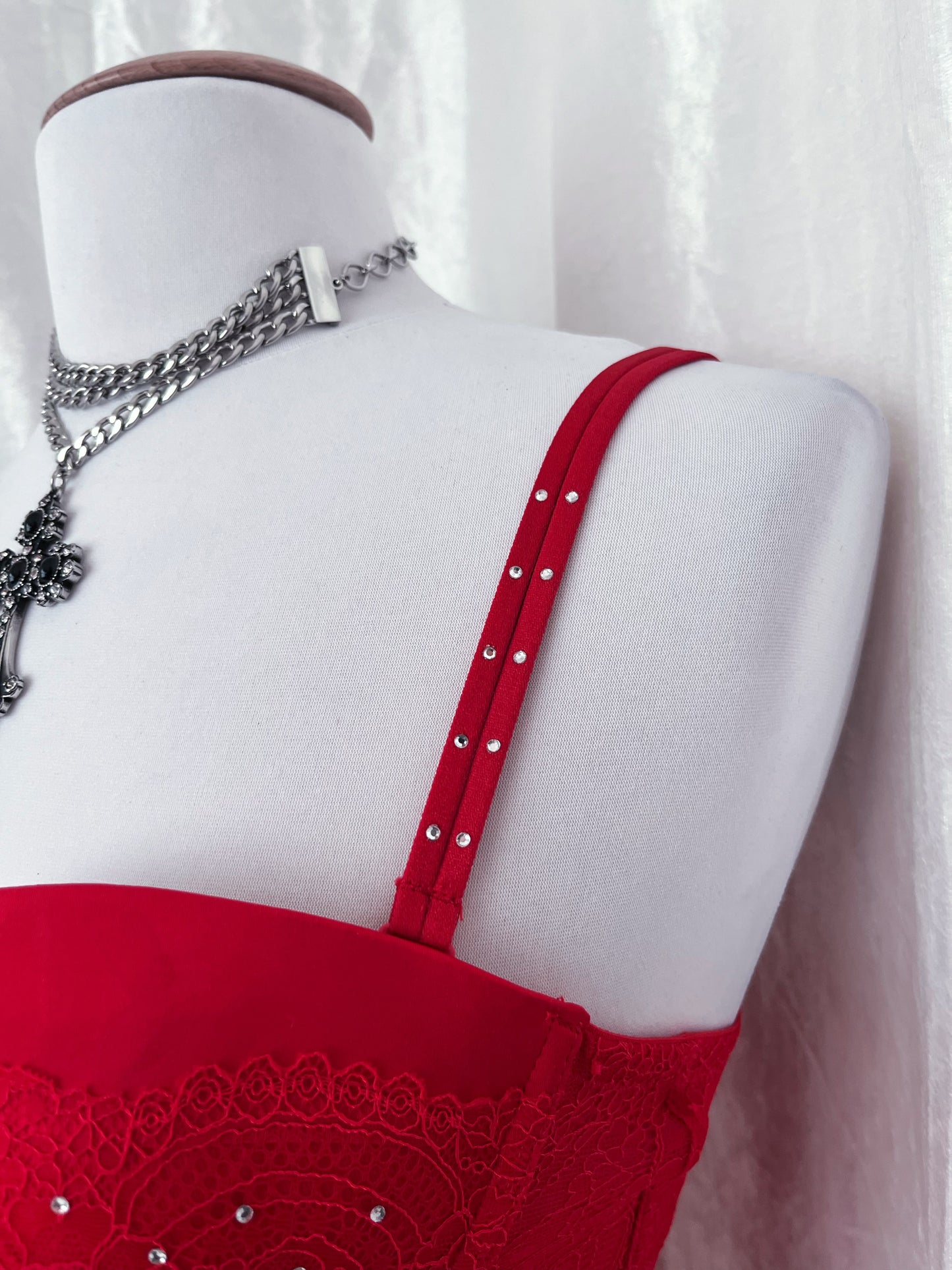 Stunning Y2K red corset top 💋