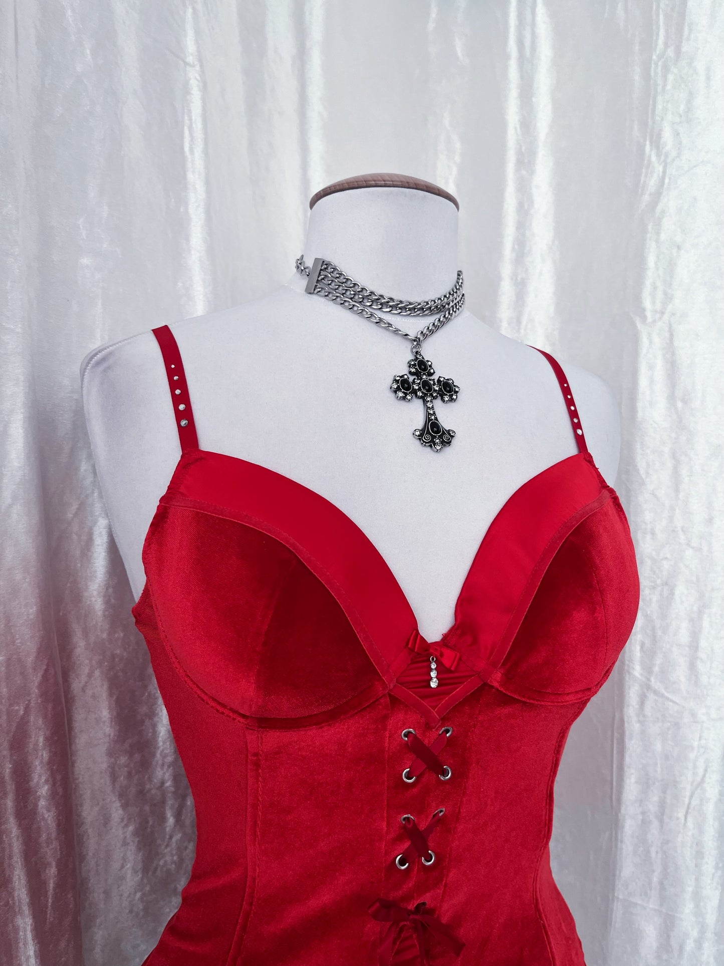Little red riding hood velvet corset ❤️🐺