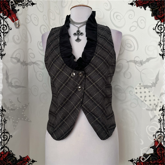 00βs Dark Academia vest with ruffle detailπ€π¦