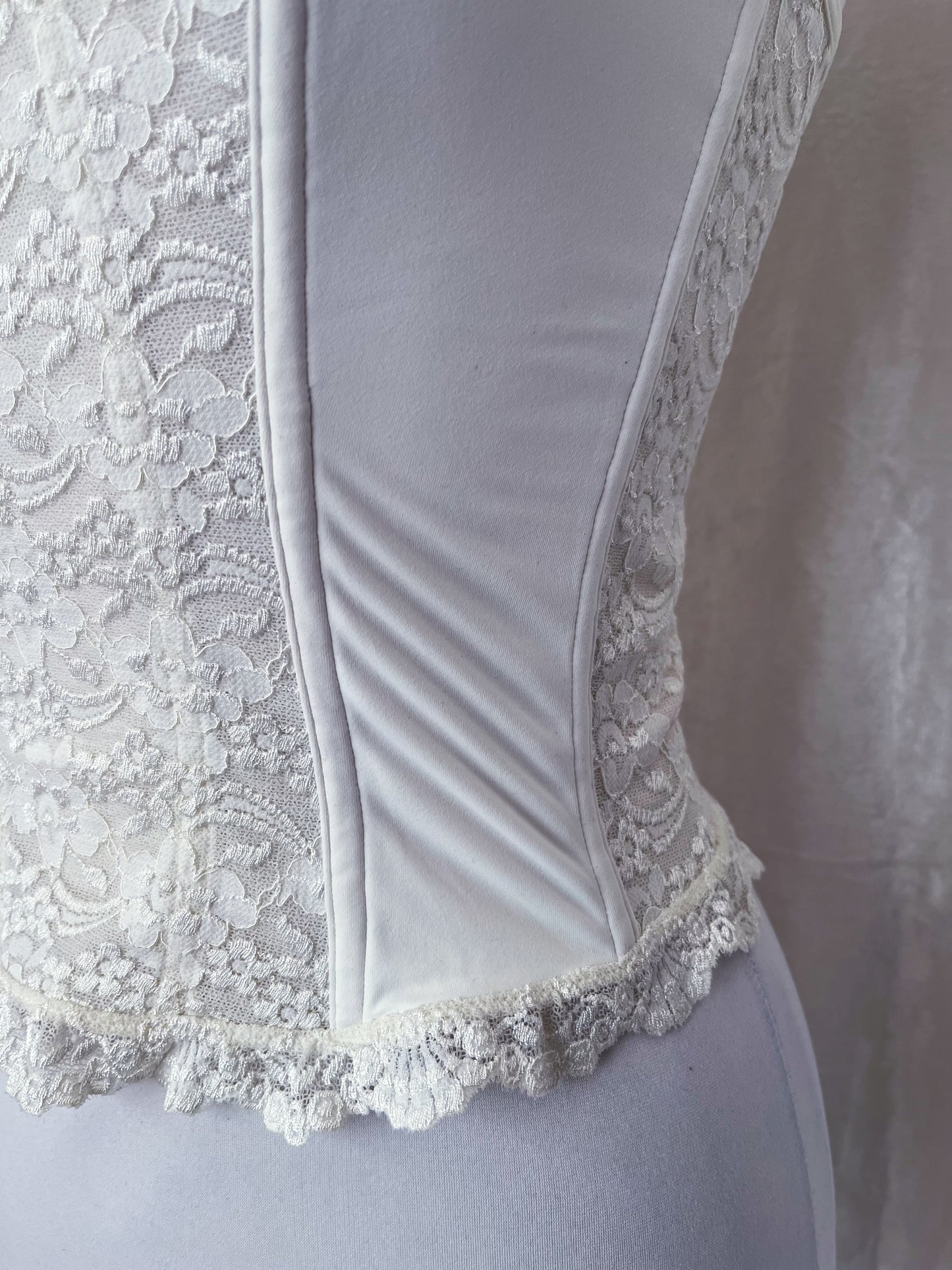 00’s Triumph angelic corset top