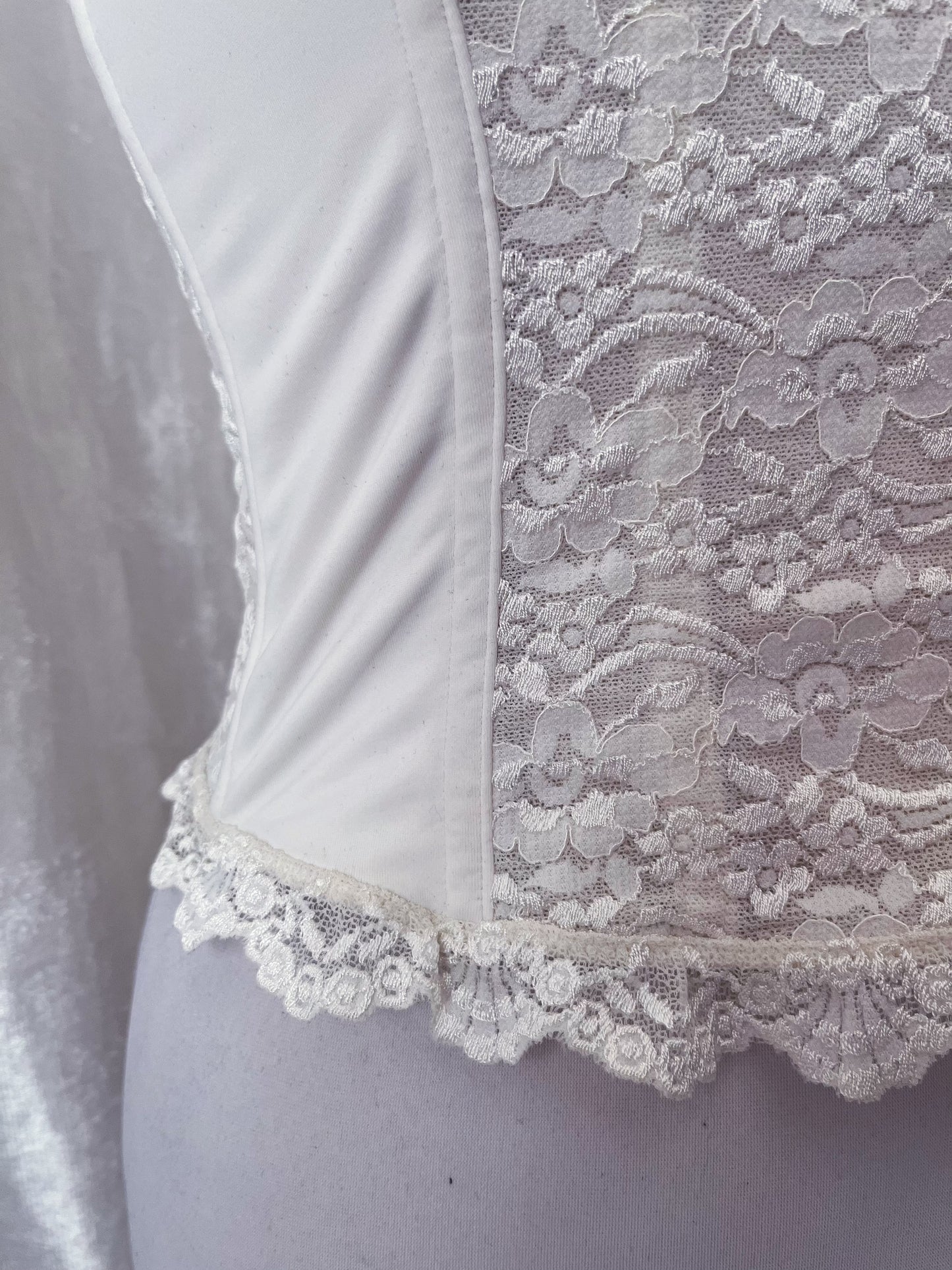 00’s Triumph angelic corset top